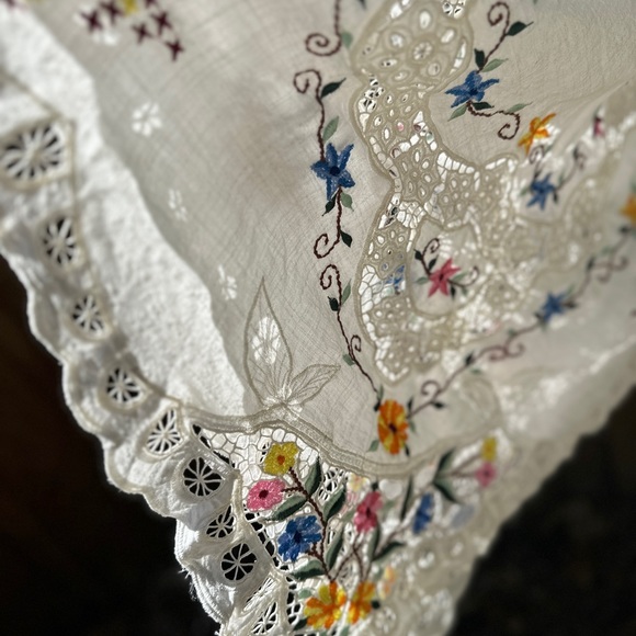 Fillyboo “Once Upon a Song” lace embroidered batwing dress, white, size M, NWT - Picture 9 of 13